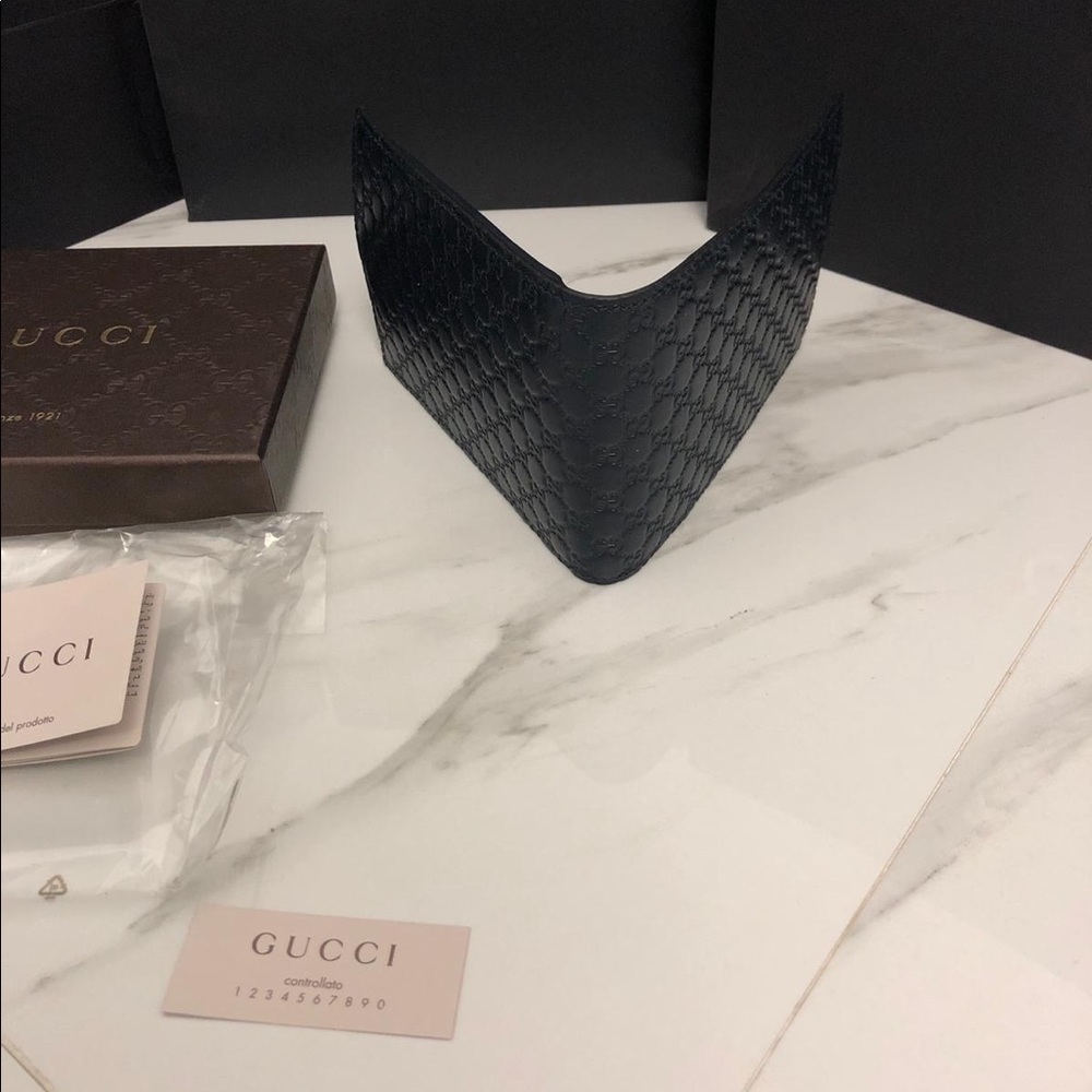 Gucci - Picture 2 of 8